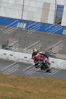 media/Nov-26-2022-Fastrack Riders (Sat) [[b001e85eef]]/Level 2/Session 3 Outside Turn 9/